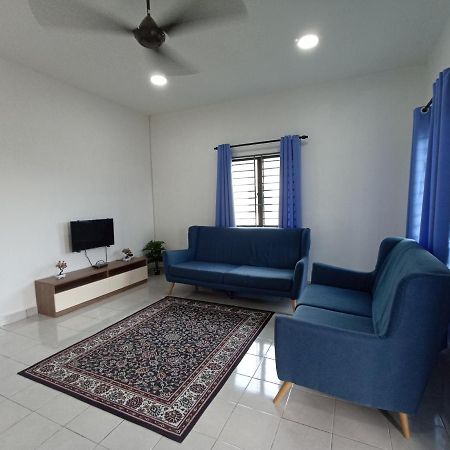 Aisya Homestay Bajet Karak Setia Zewnętrze zdjęcie