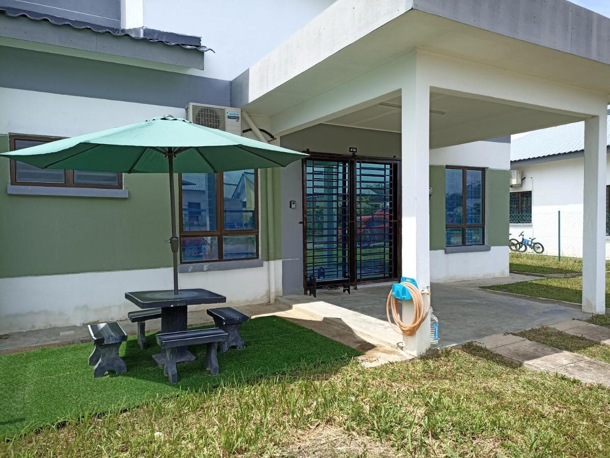 Aisya Homestay Bajet Karak Setia Zewnętrze zdjęcie